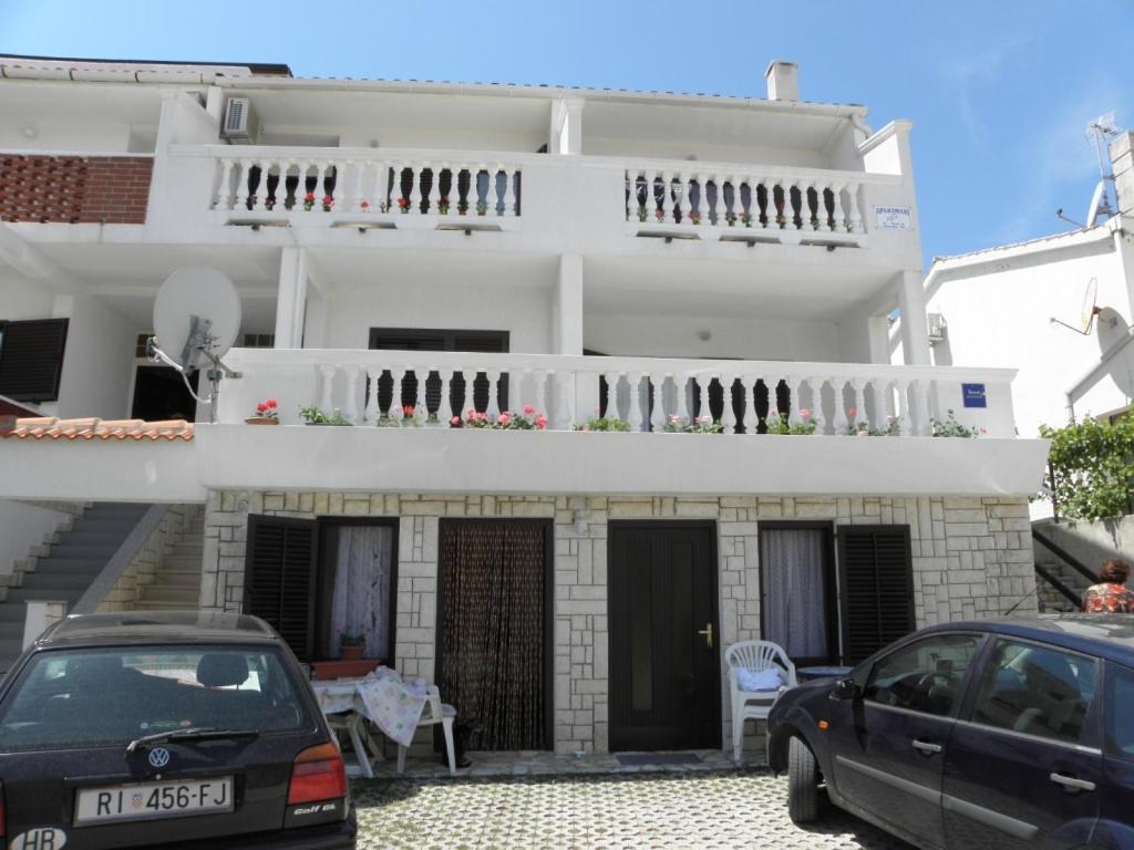 Apartments Milan In Baska Esterno foto
