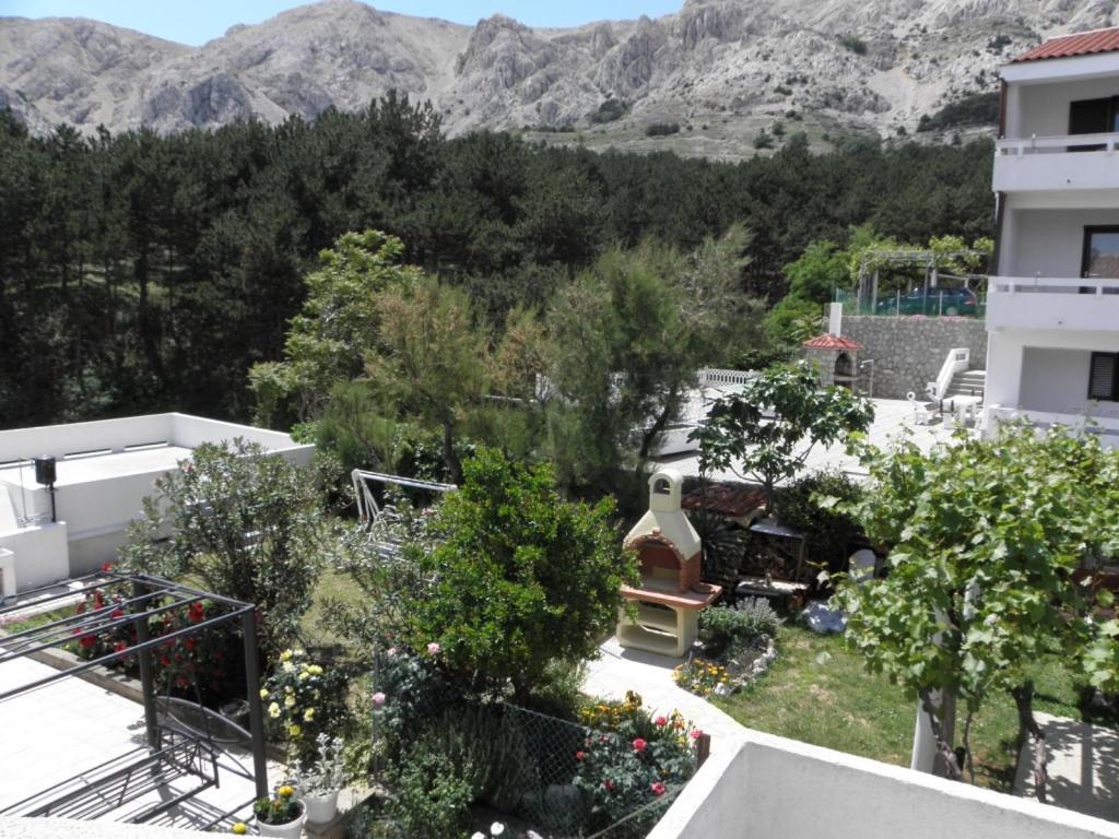 Apartments Milan In Baska Esterno foto