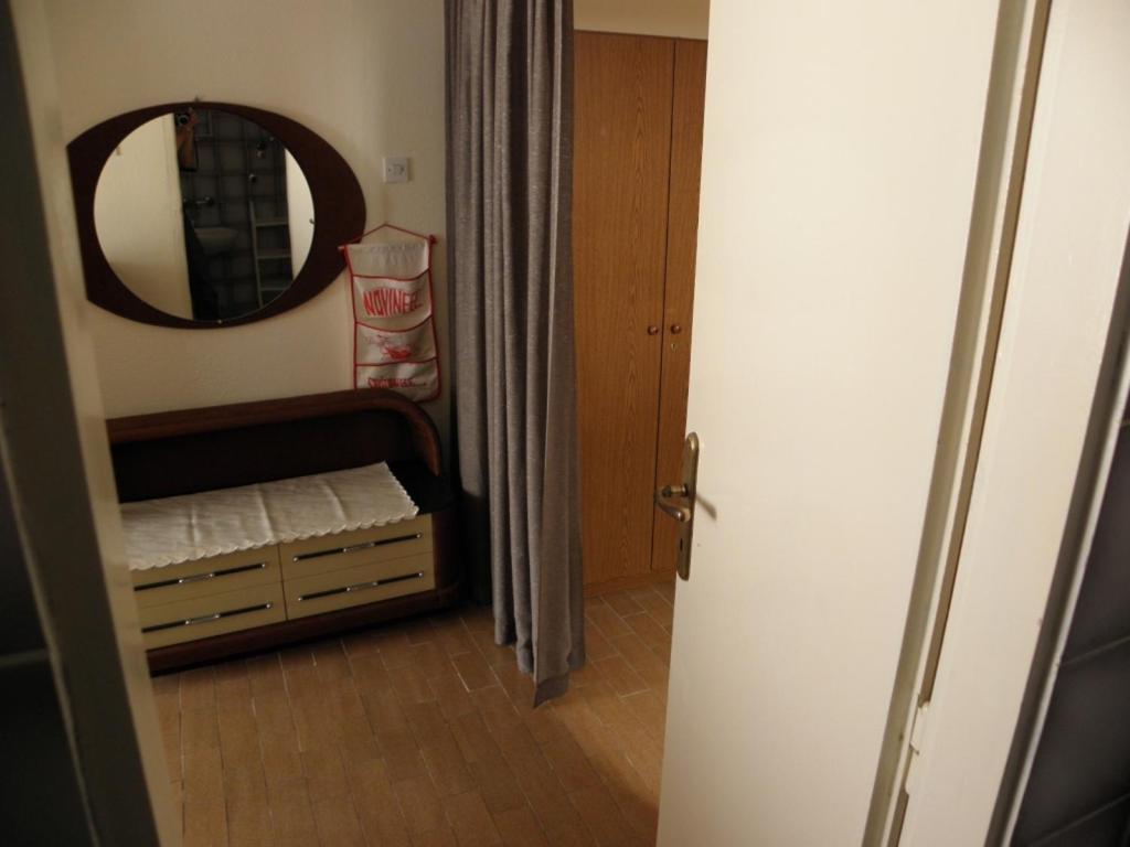 Apartments Milan In Baska Esterno foto
