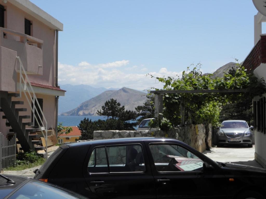 Apartments Milan In Baska Esterno foto