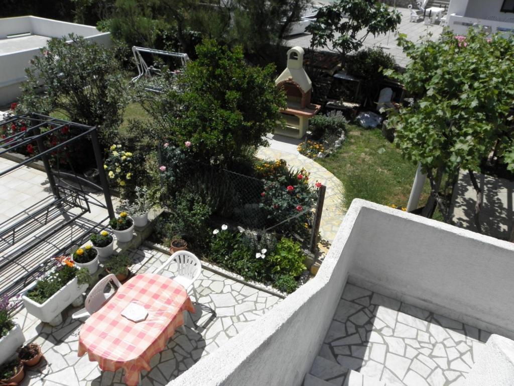 Apartments Milan In Baska Esterno foto