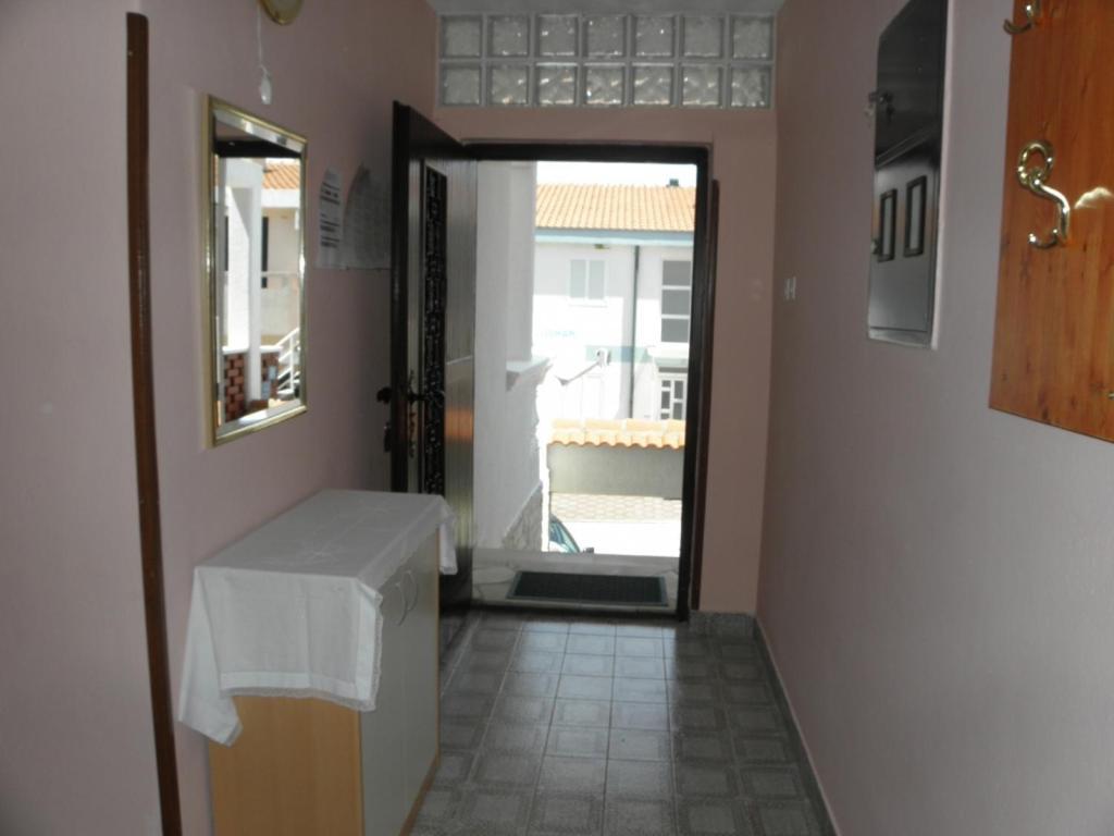 Apartments Milan In Baska Esterno foto