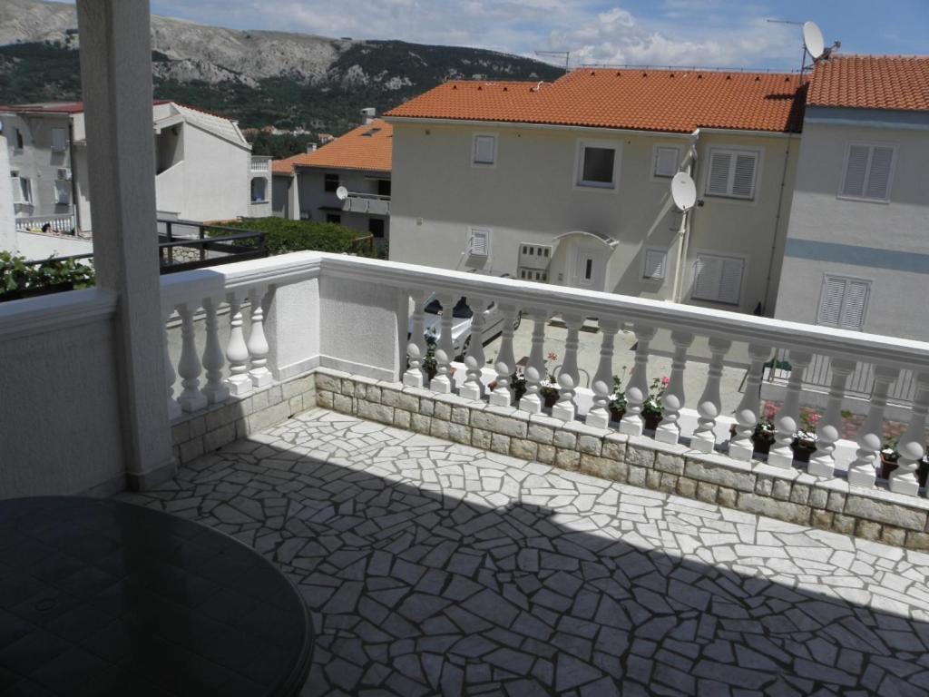 Apartments Milan In Baska Esterno foto