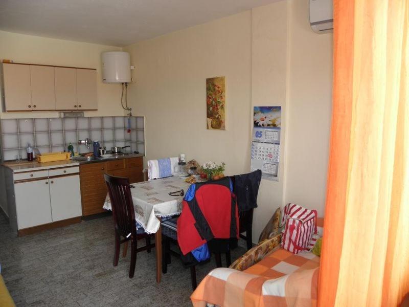 Apartments Milan In Baska Esterno foto
